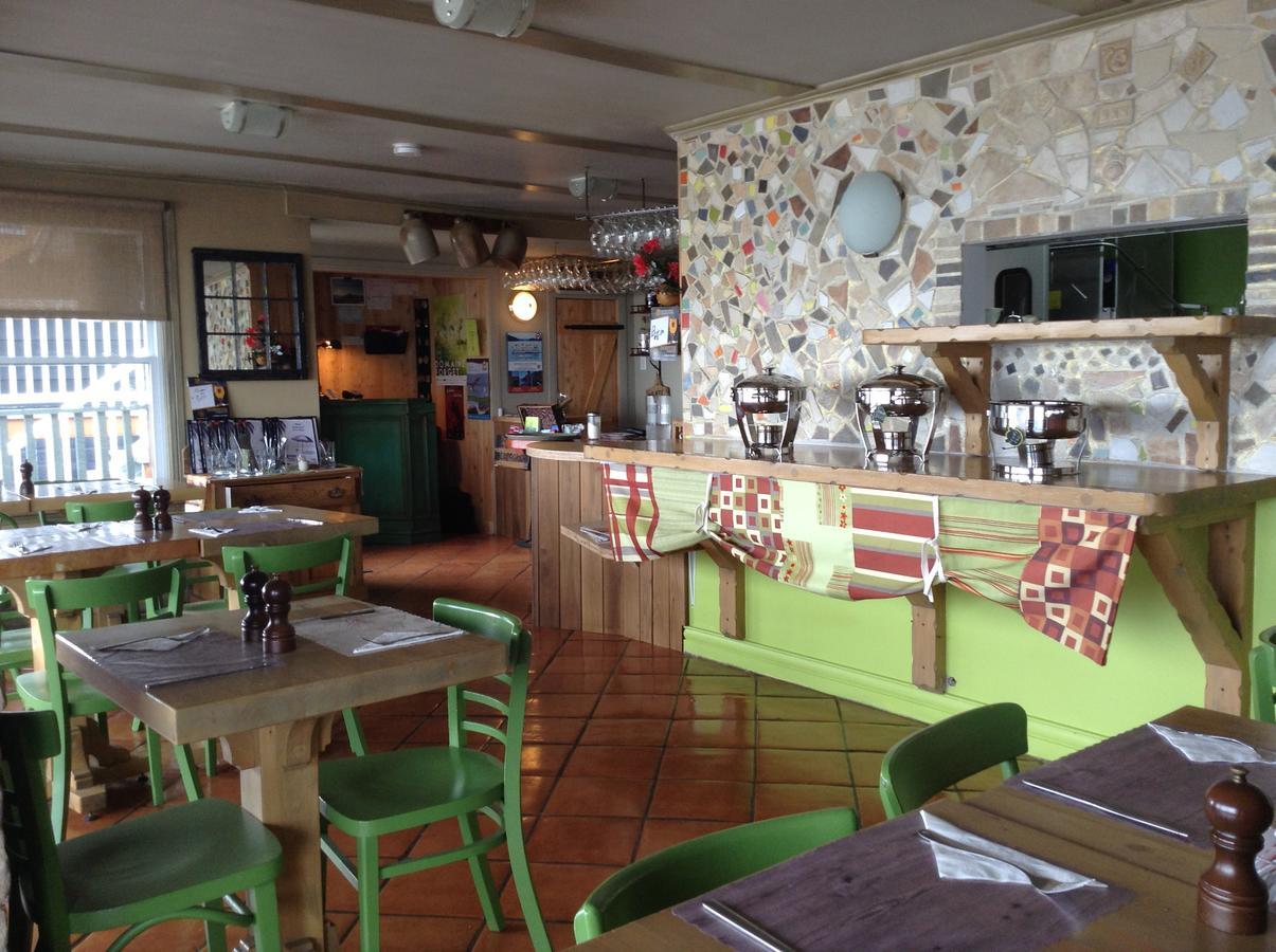 Restaurant Motel De La Plage Saint-Irénée Eksteriør bilde